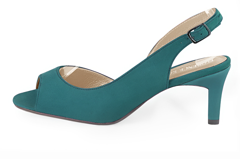 French elegance and refinement for these peacock blue slingback dress sandals, 
                available in many subtle leather and colour combinations. This pretty open-toe pump will clear your toes,
without having the drawbacks of an uncomfortable multi-strap sandal.
To be personalized or not, with your choice of materials and colors.  
                Matching clutches for parties, ceremonies and weddings.   
                You can customize these sandals to perfectly match your tastes or needs, and have a unique model.  
                Choice of leathers, colours, knots and heels. 
                Wide range of materials and shades carefully chosen.  
                Rich collection of flat, low, mid and high heels.  
                Small and large shoe sizes - Florence KOOIJMAN